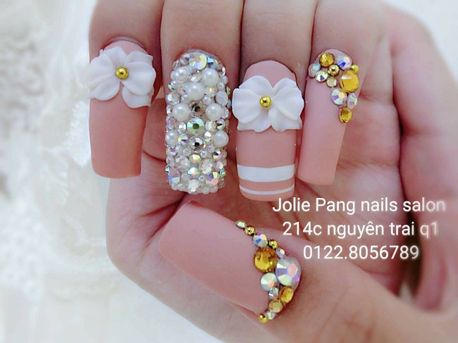 Jolie Pang Nail Salon