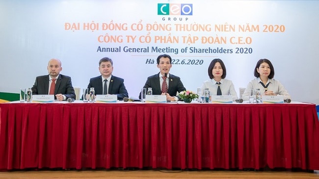 Tập đoàn CEO