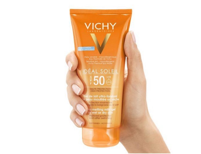Kem chống nắng VICHY SPF 50 PA+++ Ideal Soleil Ultra-Melting Milk Gel