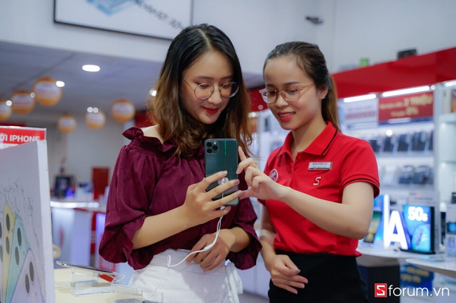 CellphoneS – Cửa hàng iPhone uy tín Sài Gòn