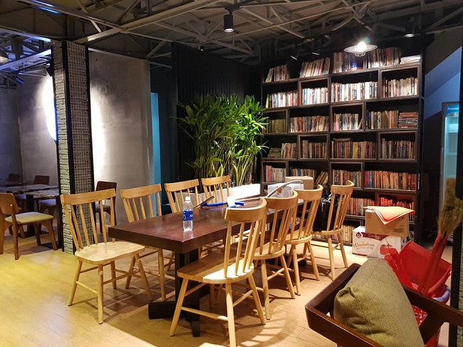 Hub Book Coffee là Quán Cà Phê Sài Gòn Đẹp