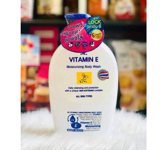 Sữa Tắm Vitamin E Thái Lan Trắng Da 