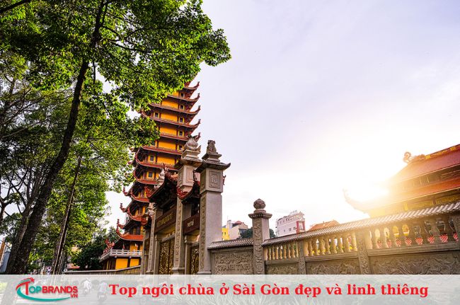 Ngôi chùa ở Sài Gòn đẹp và linh thiêng nhất