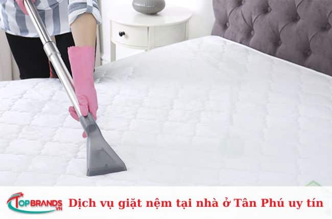 Dịch vụ giặt nệm tại nhà ở Quận Tân Phú uy tín