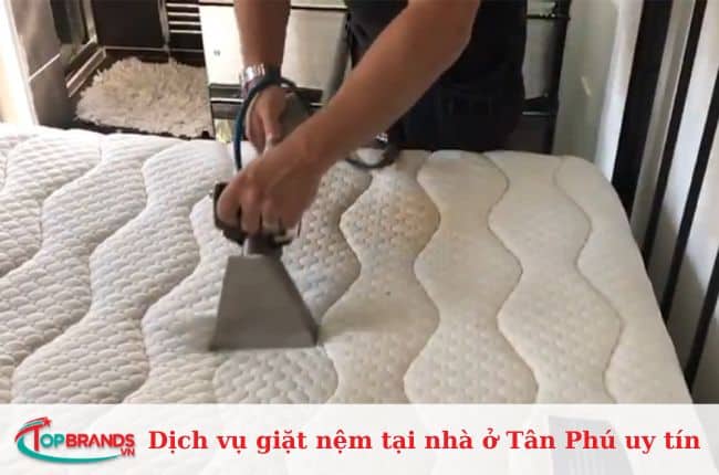 Dịch vụ giặt nệm tại nhà ở Quận Tân Phú uy tín