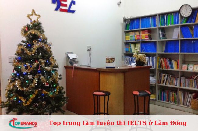 Duc Trong English Center - DEC là nơi luyện thi ielts uy tín ở Lâm Đồng
