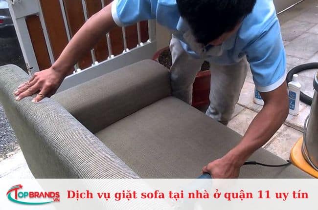 Dịch vụ giặt sofa tại nhà ở quận 11 uy tín