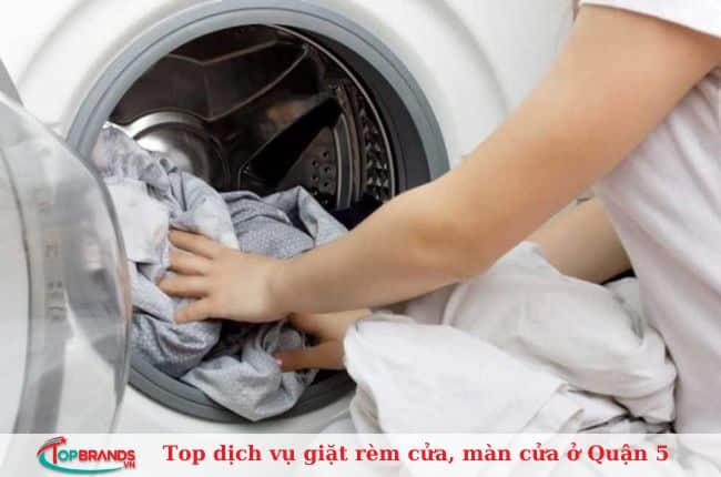 Dịch vụ giặt rèm cửa, màn cửa tại nhà ở quận 5 giá rẻ