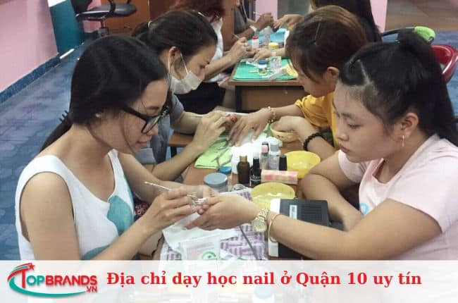 Đào tạo nghề thẩm mỹ Why Not