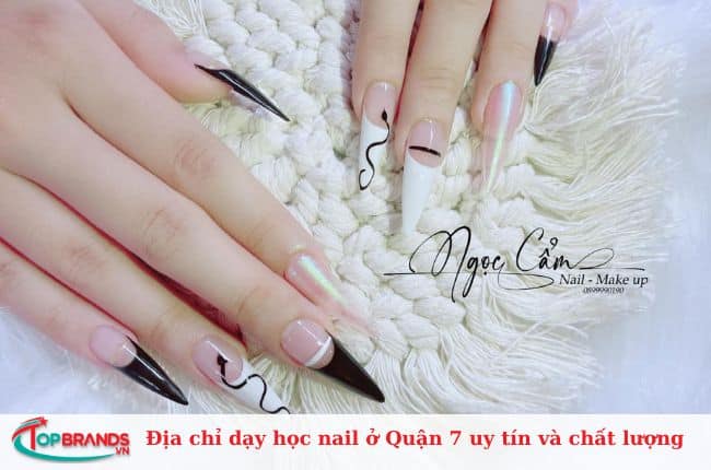 Ngọc Cẩm Nail