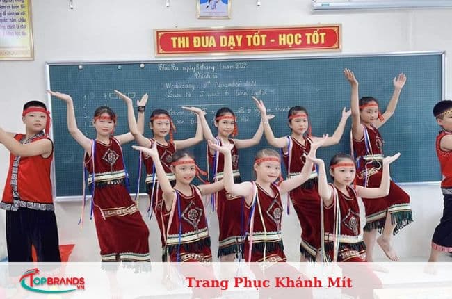 cho thuê trang phục dân tộc tại Hà Nội