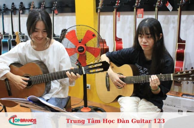 địa chỉ học đàn guitar ở Hà Nội