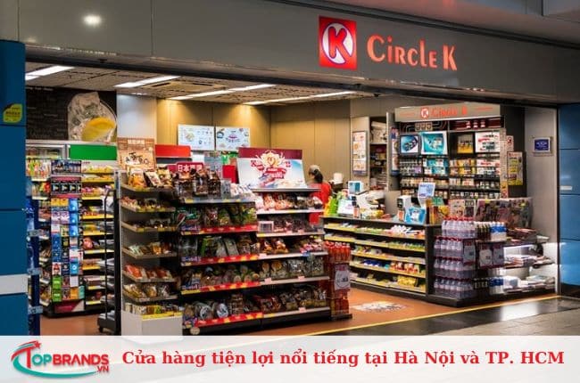 Cửa hàng tiện lợi tại Hà Nội và TP. HCM thu hút đông đảo giới trẻ