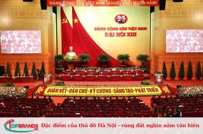 Trung tâm chính trị của cả nước