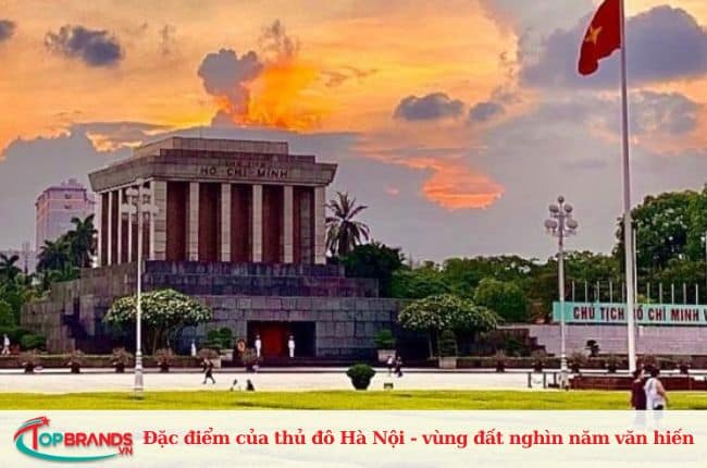 Đặc điểm Hà Nội nổi bật với truyền thống ngàn năm văn hiến