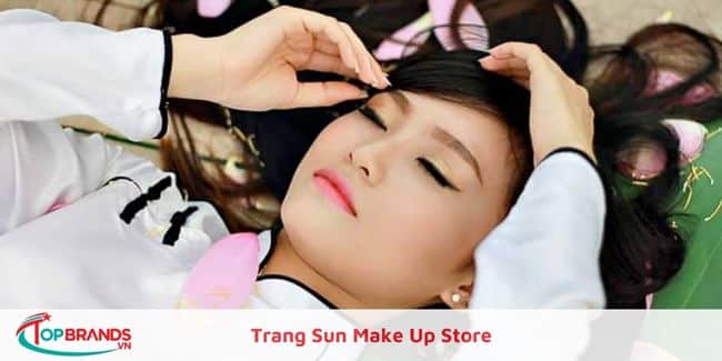 Các studio make up kỷ yếu giá rẻ tại Hà Nội