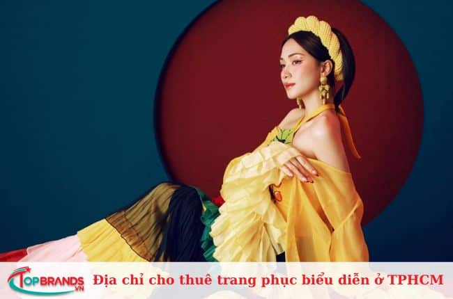 Trang phục biểu diễn Hồng Hạnh