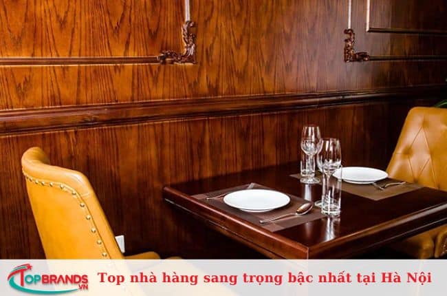 Một trong các nhà hàng sang trọng tại Hà Nội