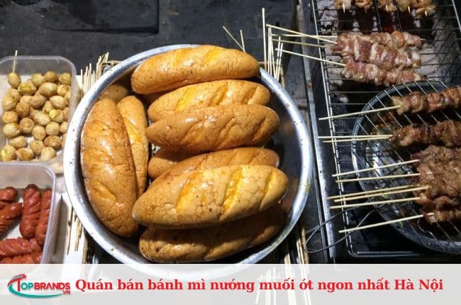 Bánh mì muối ớt Cô Liên Số 50 Lò Sũ