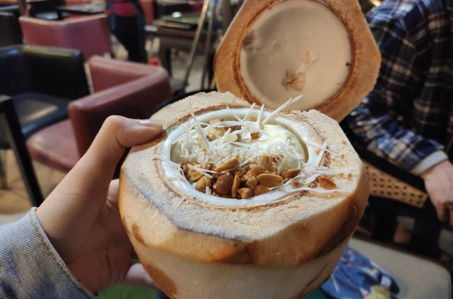 Top quán kem dừa ngon tại Hà Nội, ăn là ghiền