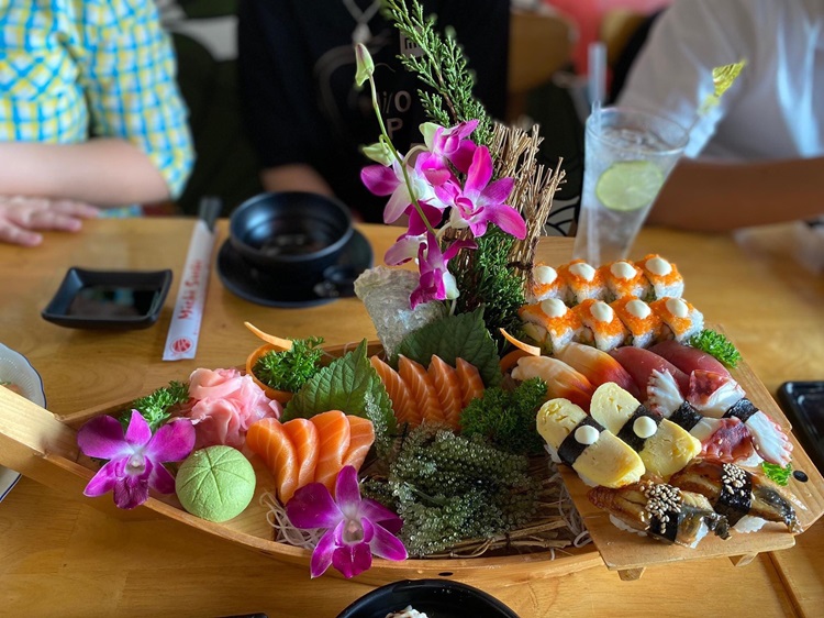 Địa điểm ăn buffet sashimi & sushi giá rẻ
