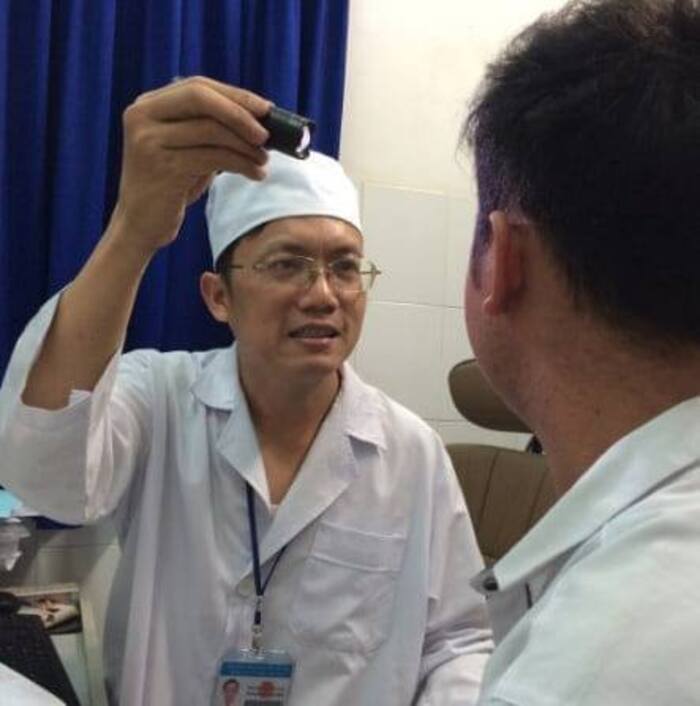 Bác sĩ Trương Lê Anh Tuấn