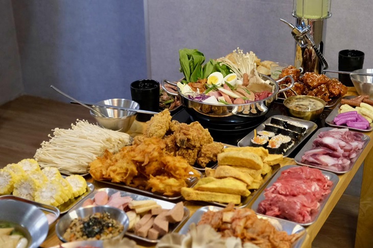 Nhà hàng buffet lẩu tokbokki ngon rẻ ở TPHCM