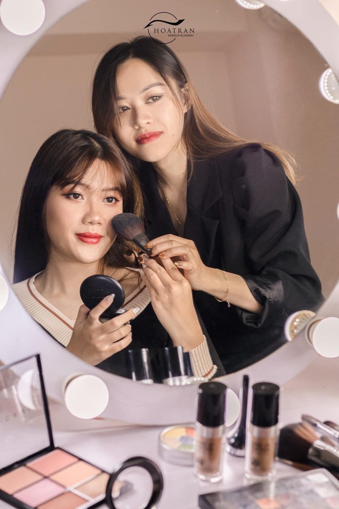 Makeup Artist Trần Quỳnh Hoa