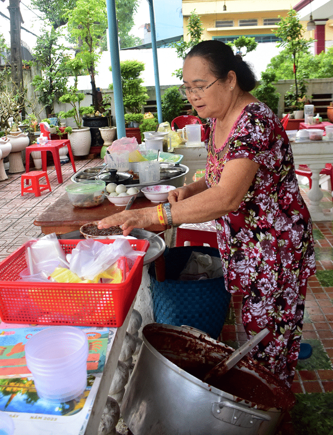 Cháo sườn trứng Lương Sử C