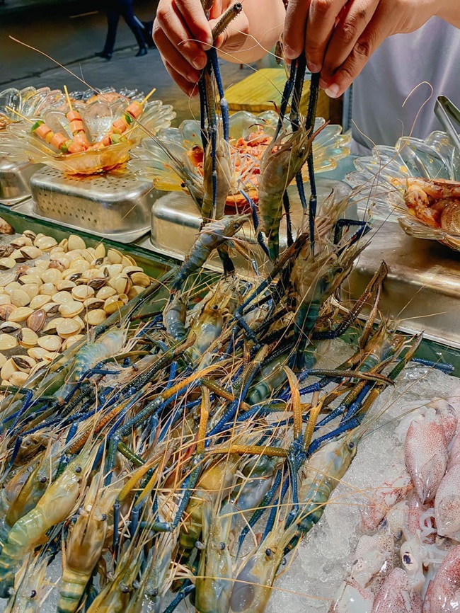 Buffet hải sản Aroma Beach Nha Trang