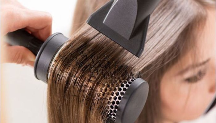 Tóc chịu tác dụng nhiệt trong thời gian dài có thể ảnh hưởng đến tiến trình phát triển của tóc