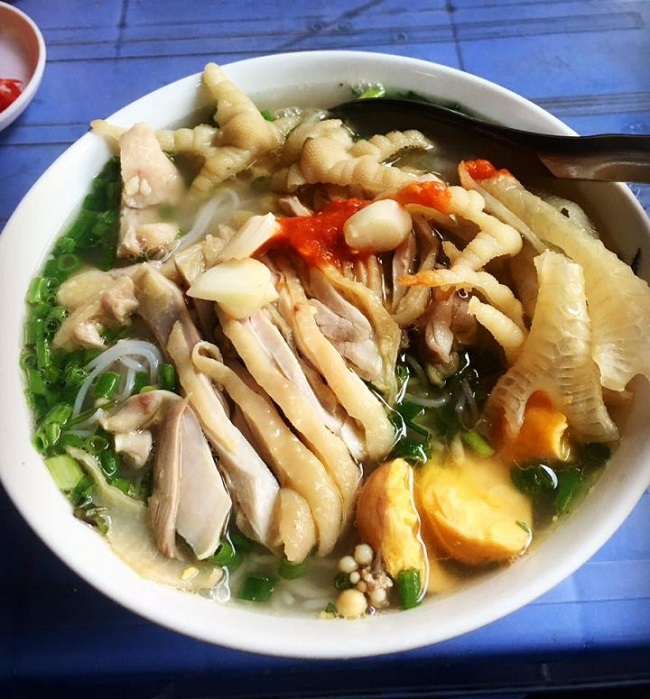 Phở gà Hàng Điếu