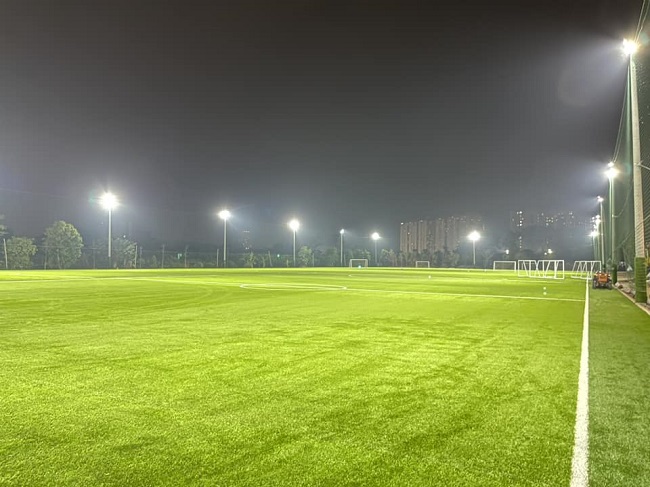 Sân bóng đá Chu Văn An