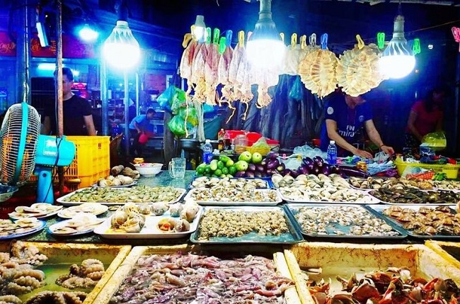 Chợ đêm hải sản Mũi Né Phan Thiết giá rẻ