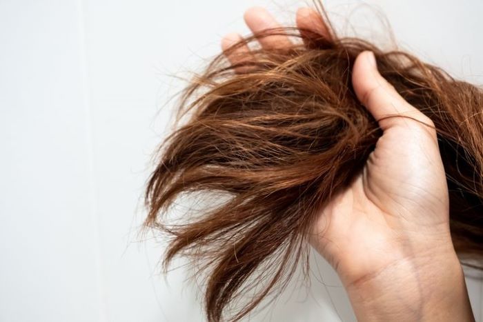 Tóc khô xơ phải làm gì? 3 cách làm tóc khô xơ trở nên mềm mượt
